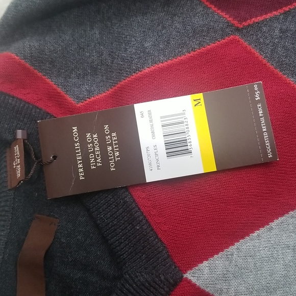 Perry Ellis V neckline Geometric Pattern Sweater, Gray, charcoal & Red colors. M - Picture 6 of 8